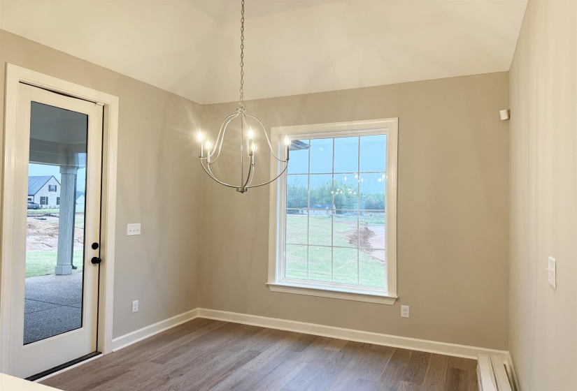 275 VALLEYVIEW LN, Oakland, Tennessee 38060, 4 Bedroom Bedrooms, 9 Room Rooms,3 BathroomBathrooms,Residential,For Sale,VALLEYVIEW,0,10208371