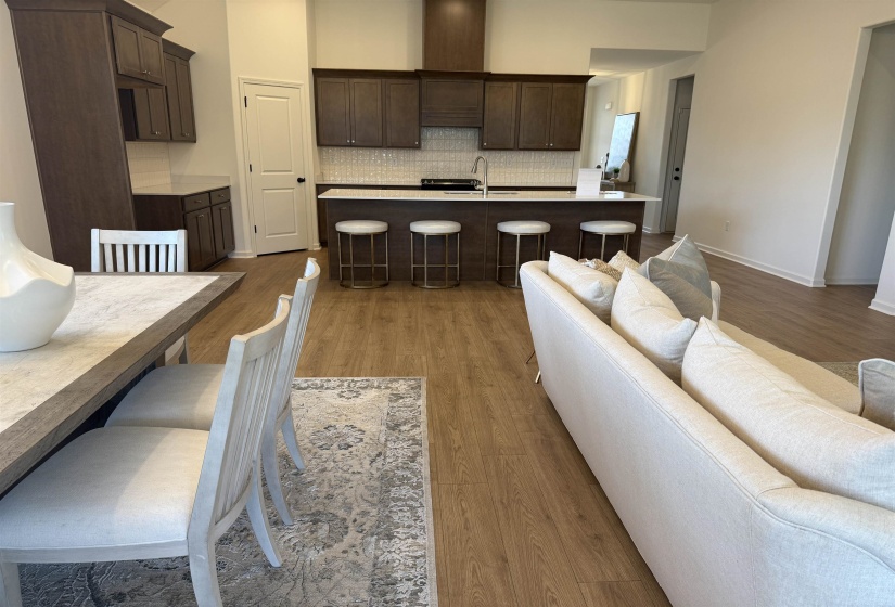 150 MISTY MEADOWS DR, Oakland, Tennessee 38060, 3 Bedrooms Bedrooms, 7 Rooms Rooms,2 BathroomsBathrooms,Residential,For Sale,MISTY MEADOWS,10208378