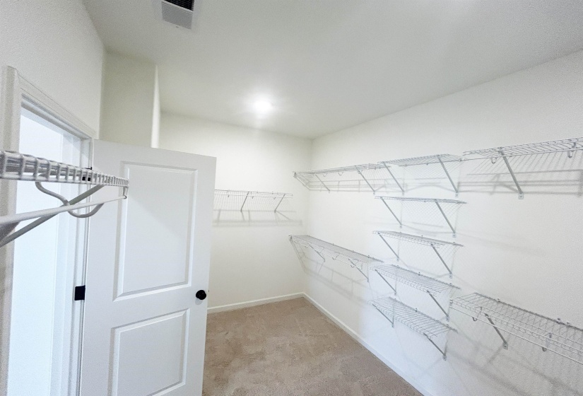 150 MISTY MEADOWS DR, Oakland, Tennessee 38060, 3 Bedrooms Bedrooms, 7 Rooms Rooms,2 BathroomsBathrooms,Residential,For Sale,MISTY MEADOWS,10208378