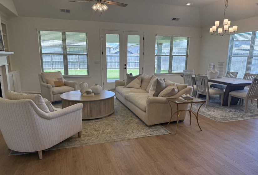 150 MISTY MEADOWS DR, Oakland, Tennessee 38060, 3 Bedrooms Bedrooms, 7 Rooms Rooms,2 BathroomsBathrooms,Residential,For Sale,MISTY MEADOWS,10208378