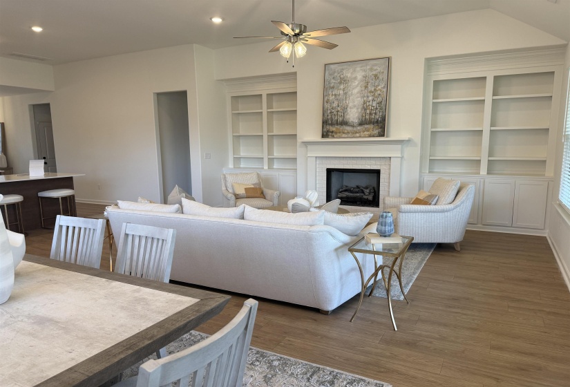 150 MISTY MEADOWS DR, Oakland, Tennessee 38060, 3 Bedrooms Bedrooms, 7 Rooms Rooms,2 BathroomsBathrooms,Residential,For Sale,MISTY MEADOWS,10208378