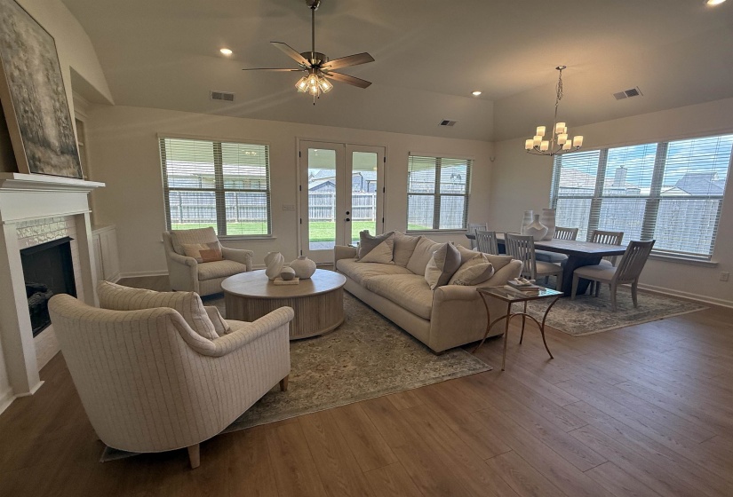 150 MISTY MEADOWS DR, Oakland, Tennessee 38060, 3 Bedrooms Bedrooms, 7 Rooms Rooms,2 BathroomsBathrooms,Residential,For Sale,MISTY MEADOWS,10208378