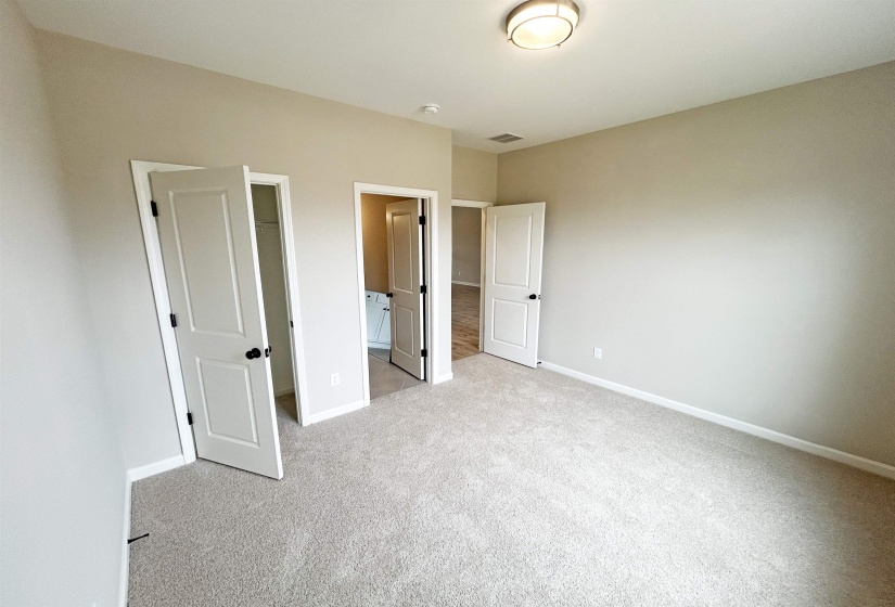 350 CHESNUT RIDGE CV, Oakland, Tennessee 38060, 4 Bedroom Bedrooms, 9 Room Rooms,3.1 BathroomBathrooms,Residential,For Sale,CHESNUT RIDGE,0,10208574