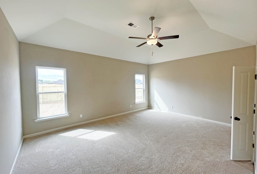 350 CHESNUT RIDGE CV, Oakland, Tennessee 38060, 4 Bedroom Bedrooms, 9 Room Rooms,3.1 BathroomBathrooms,Residential,For Sale,CHESNUT RIDGE,0,10208574