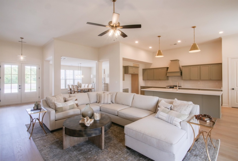 9574 GRAYS HOLLOW DR, Cordova, Tennessee 38018, 6 Bedroom Bedrooms, 11 Room Rooms,3.1 BathroomBathrooms,Residential,For Sale,GRAYS HOLLOW,0,10208639