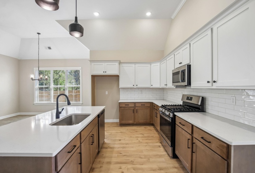 110 LAUREL WOOD LN, Oakland, Tennessee 38060, 4 Bedroom Bedrooms, 10 Room Rooms,3 BathroomBathrooms,Residential,For Sale,LAUREL WOOD,0,10209058