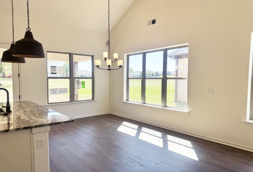 360 ST ANDREWS DR, Oakland, Tennessee 38060, 3 Bedroom Bedrooms, 8 Room Rooms,2.1 BathroomBathrooms,Residential,For Sale,ST ANDREWS,0,10209061