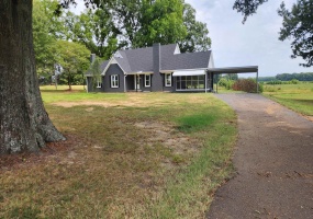 5200 DURHAMVILLE RD, Ripley, Tennessee 38063, 4 Bedroom Bedrooms, 15 Room Rooms,3 BathroomBathrooms,Residential,For Sale,DURHAMVILLE,0,10216444