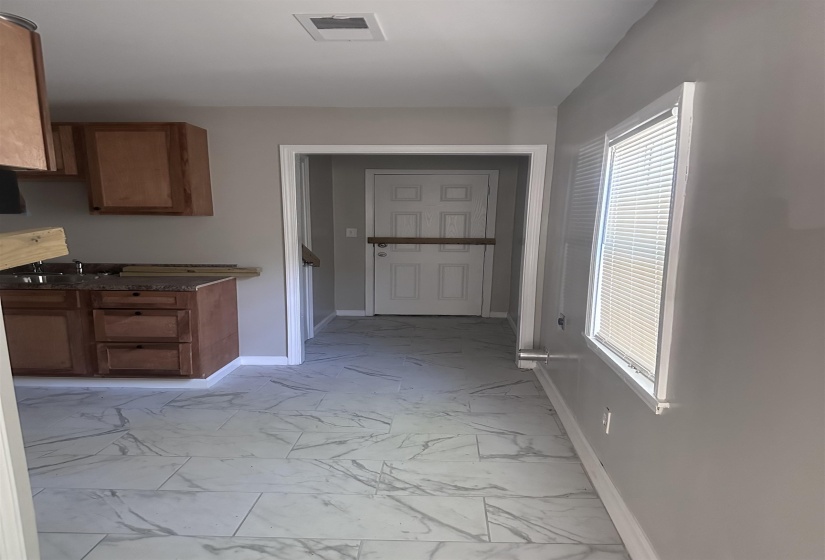 2506 WINNONA AVE, Memphis, Tennessee 38108, 4 Bedrooms Bedrooms, 6 Rooms Rooms,2 BathroomsBathrooms,Residential,For Sale,WINNONA,10216459