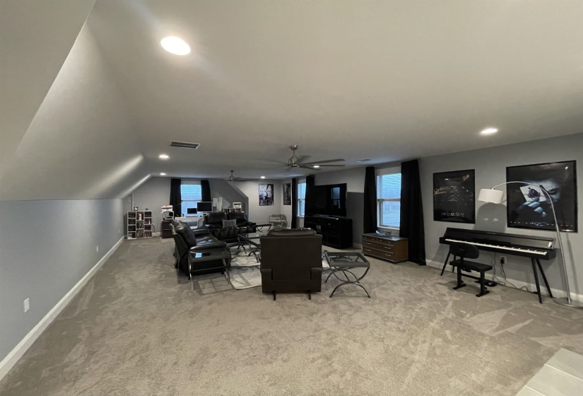 431 GEORGE ELLIS DR, Munford, Tennessee 38058, 4 Bedroom Bedrooms, 9 Room Rooms,3 BathroomBathrooms,Residential,For Sale,GEORGE ELLIS,0,10216464