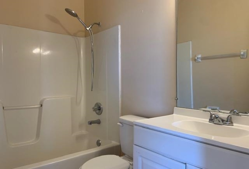 3912 AUTUMN HARVEST LN, Unincorporated, Tennessee 38125, 3 Bedroom Bedrooms, 7 Room Rooms,2 BathroomBathrooms,Residential,For Sale,AUTUMN HARVEST,0,10216465