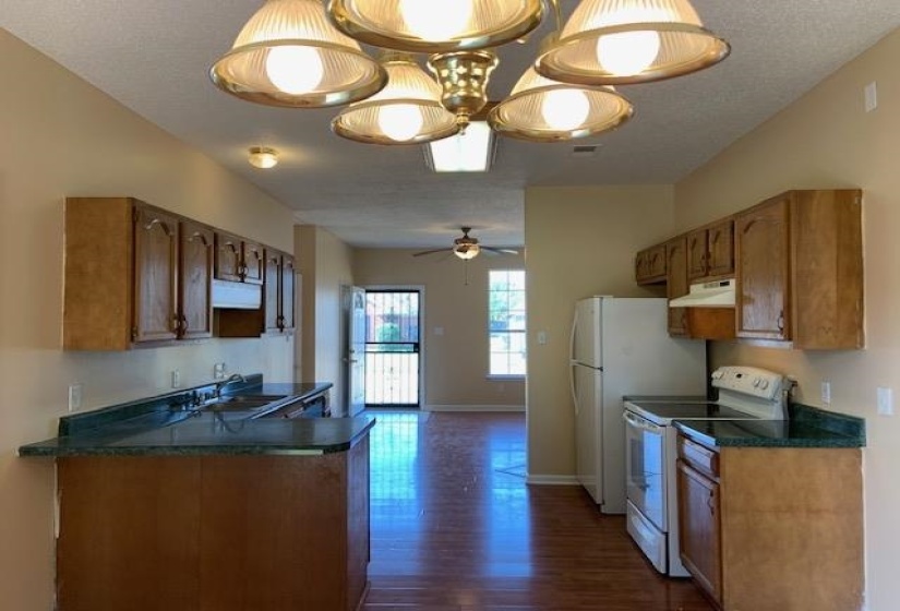 3912 AUTUMN HARVEST LN, Unincorporated, Tennessee 38125, 3 Bedroom Bedrooms, 7 Room Rooms,2 BathroomBathrooms,Residential,For Sale,AUTUMN HARVEST,0,10216465