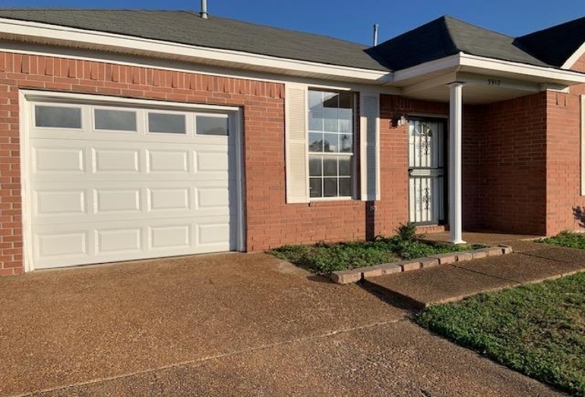 3912 AUTUMN HARVEST LN, Unincorporated, Tennessee 38125, 3 Bedroom Bedrooms, 7 Room Rooms,2 BathroomBathrooms,Residential,For Sale,AUTUMN HARVEST,0,10216465