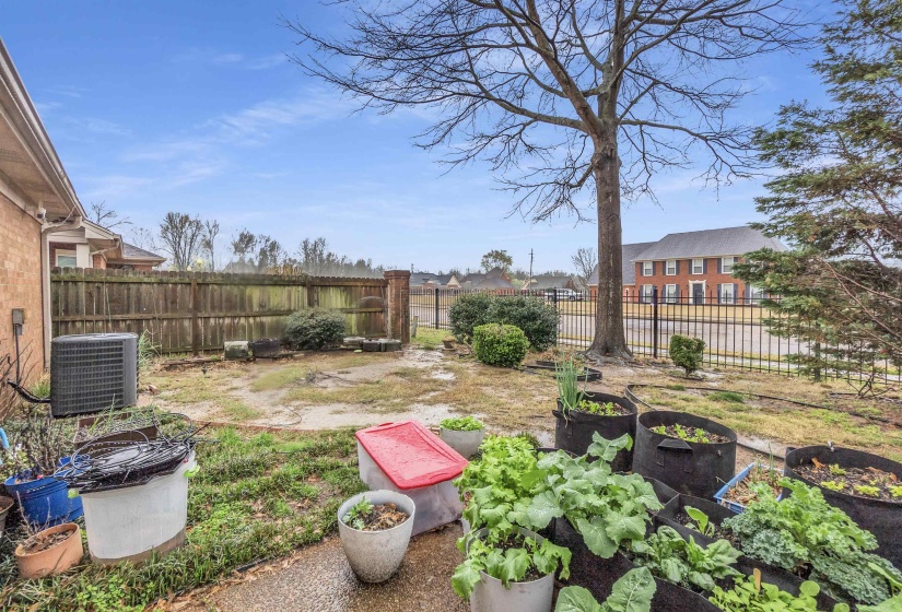 4003 MUIRFIELD DR, Memphis, Tennessee 38125, 3 Bedroom Bedrooms, 5 Room Rooms,2 BathroomBathrooms,Residential,For Sale,MUIRFIELD,0,10216487