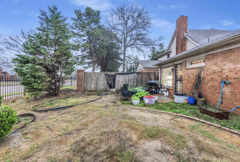 4003 MUIRFIELD DR, Memphis, Tennessee 38125, 3 Bedroom Bedrooms, 5 Room Rooms,2 BathroomBathrooms,Residential,For Sale,MUIRFIELD,0,10216487