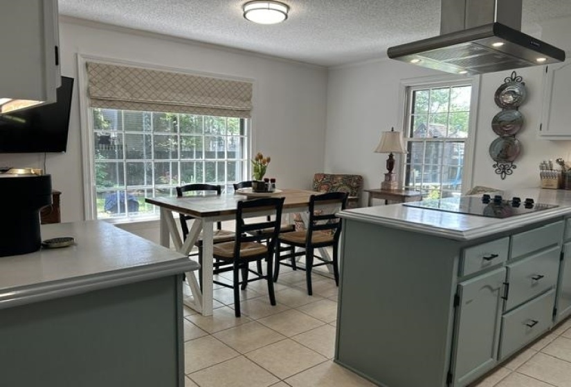 8193 KIMBROOK DR, Germantown, Tennessee 38138, 4 Bedroom Bedrooms, 8 Room Rooms,3.1 BathroomBathrooms,Residential,For Sale,KIMBROOK,0,10216498