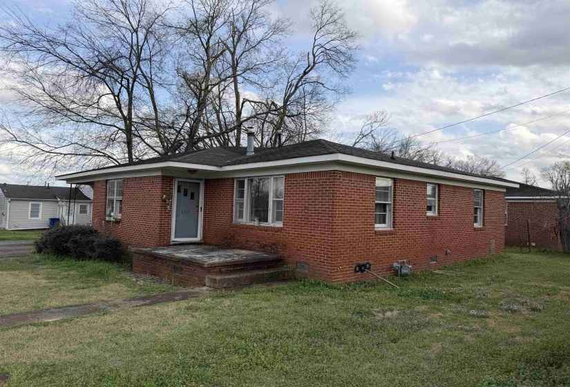 135 CUMBERLAND ST, Savannah, Tennessee 38372, 3 Bedrooms Bedrooms, 6 Rooms Rooms,1 BathroomBathrooms,Residential,For Sale,CUMBERLAND,10216514