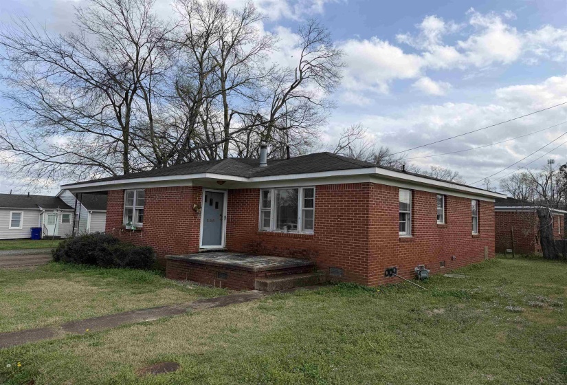 135 CUMBERLAND ST, Savannah, Tennessee 38372, 3 Bedrooms Bedrooms, 6 Rooms Rooms,1 BathroomBathrooms,Residential,For Sale,CUMBERLAND,10216514