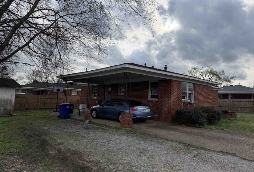 135 CUMBERLAND ST, Savannah, Tennessee 38372, 3 Bedrooms Bedrooms, 6 Rooms Rooms,1 BathroomBathrooms,Residential,For Sale,CUMBERLAND,10216514