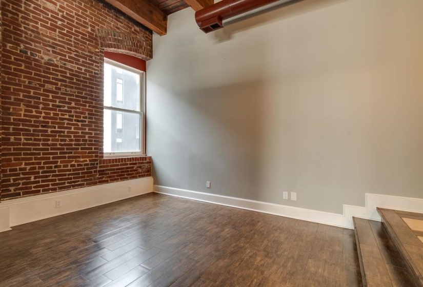 262 WAGNER PL, Memphis, Tennessee 38103, 2 Bedrooms Bedrooms, 5 Rooms Rooms,2 BathroomsBathrooms,Residential,For Sale,WAGNER,10216544