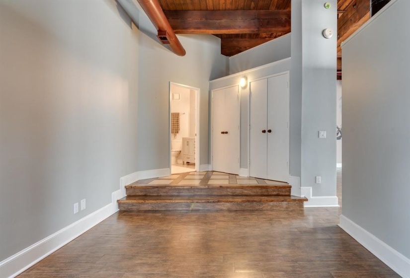 262 WAGNER PL, Memphis, Tennessee 38103, 2 Bedrooms Bedrooms, 5 Rooms Rooms,2 BathroomsBathrooms,Residential,For Sale,WAGNER,10216544