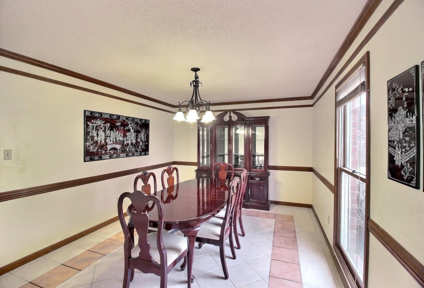 647 WINLAWN DR, Collierville, Tennessee 38017, 4 Bedrooms Bedrooms, 8 Rooms Rooms,2.1 BathroomsBathrooms,Residential,For Sale,WINLAWN,10216576