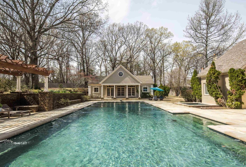 pool house, gunite pool, hot tub and built in outdoor grill