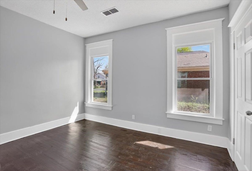 945 FAXON AVE, Memphis, Tennessee 38105, 3 Bedroom Bedrooms, 7 Room Rooms,1.1 BathroomBathrooms,Residential,For Sale,FAXON,0,10216591