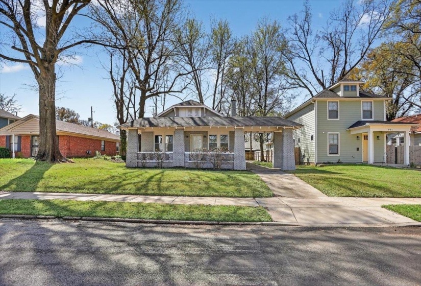 945 FAXON AVE, Memphis, Tennessee 38105, 3 Bedroom Bedrooms, 7 Room Rooms,1.1 BathroomBathrooms,Residential,For Sale,FAXON,0,10216591