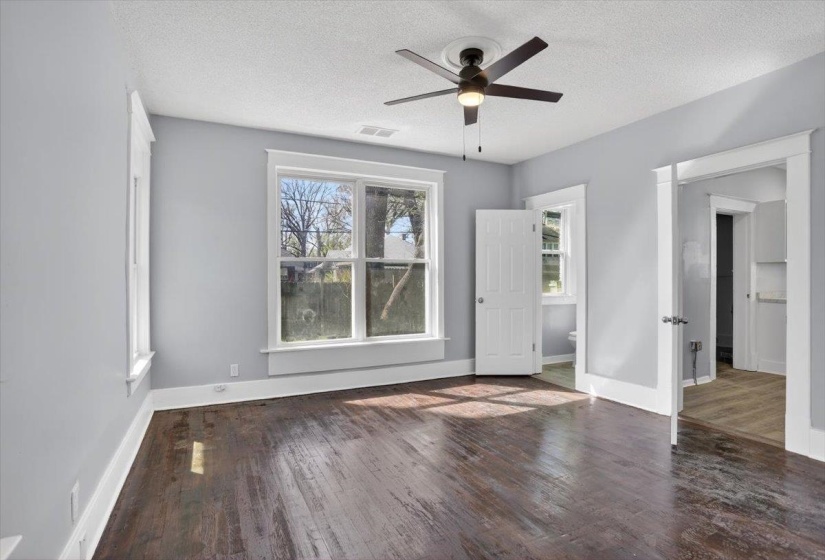 945 FAXON AVE, Memphis, Tennessee 38105, 3 Bedroom Bedrooms, 7 Room Rooms,1.1 BathroomBathrooms,Residential,For Sale,FAXON,0,10216591