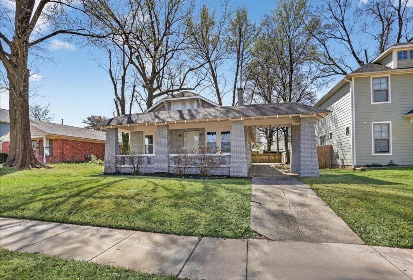 945 FAXON AVE, Memphis, Tennessee 38105, 3 Bedroom Bedrooms, 7 Room Rooms,1.1 BathroomBathrooms,Residential,For Sale,FAXON,0,10216591