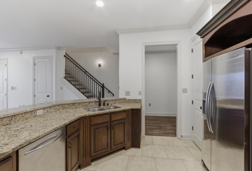 65 PONTOTOC AVE, Memphis, Tennessee 38103, 2 Bedroom Bedrooms, 6 Room Rooms,2.1 BathroomBathrooms,Residential,For Sale,PONTOTOC,0,10216612
