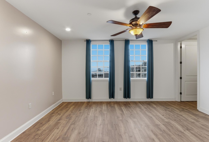 65 PONTOTOC AVE, Memphis, Tennessee 38103, 2 Bedroom Bedrooms, 6 Room Rooms,2.1 BathroomBathrooms,Residential,For Sale,PONTOTOC,0,10216612