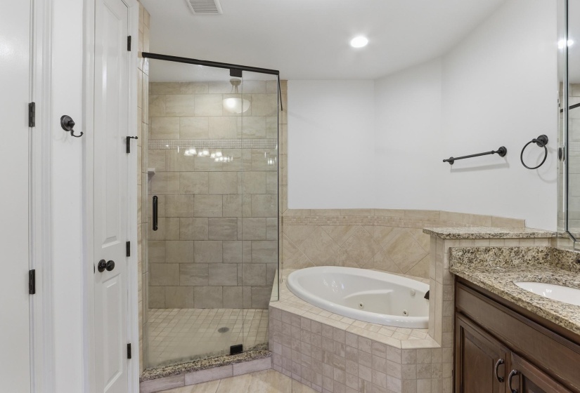 65 PONTOTOC AVE, Memphis, Tennessee 38103, 2 Bedroom Bedrooms, 6 Room Rooms,2.1 BathroomBathrooms,Residential,For Sale,PONTOTOC,0,10216612