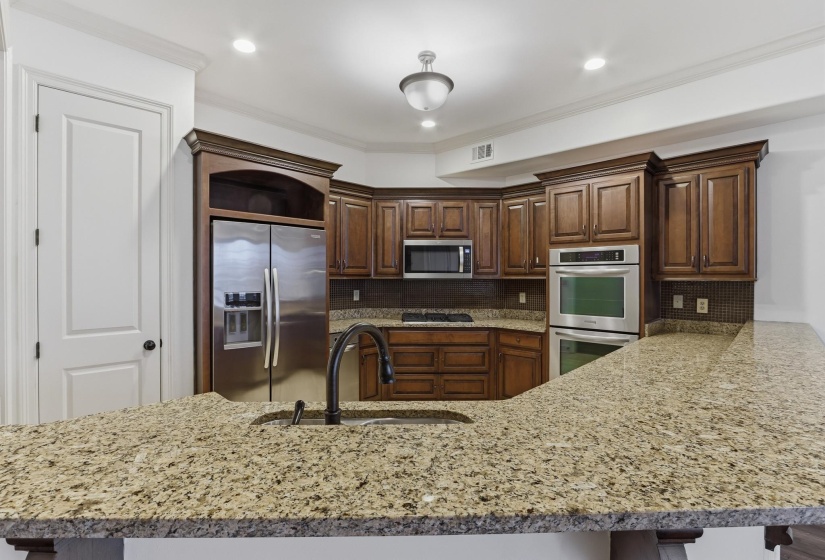 65 PONTOTOC AVE, Memphis, Tennessee 38103, 2 Bedroom Bedrooms, 6 Room Rooms,2.1 BathroomBathrooms,Residential,For Sale,PONTOTOC,0,10216612