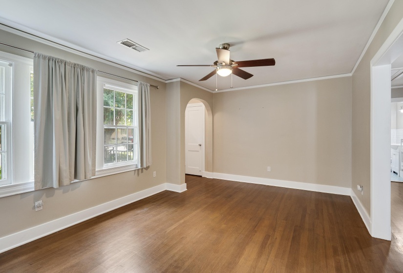 251 HOLMES ST, Memphis, Tennessee 38111, 3 Bedroom Bedrooms, 6 Room Rooms,2 BathroomBathrooms,Residential,For Sale,HOLMES,0,10216666