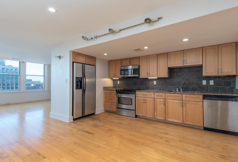 66 MONROE AVE, Memphis, Tennessee 38103, 1 Bedroom Bedrooms, 4 Room Rooms,1 BathroomBathrooms,Residential,For Sale,MONROE,0,10216670