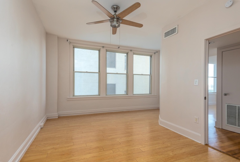 66 MONROE AVE, Memphis, Tennessee 38103, 1 Bedroom Bedrooms, 4 Room Rooms,1 BathroomBathrooms,Residential,For Sale,MONROE,0,10216670