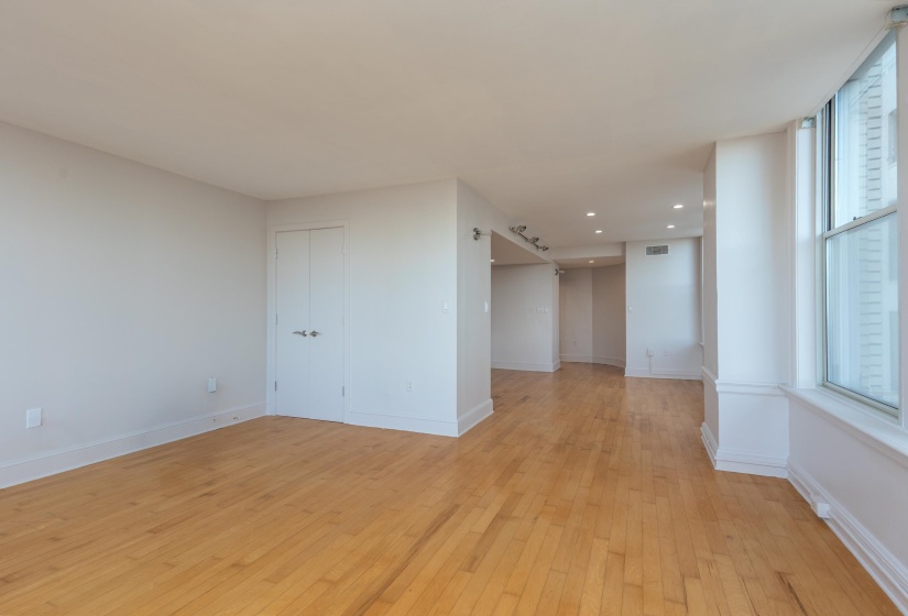 66 MONROE AVE, Memphis, Tennessee 38103, 1 Bedroom Bedrooms, 4 Room Rooms,1 BathroomBathrooms,Residential,For Sale,MONROE,0,10216670
