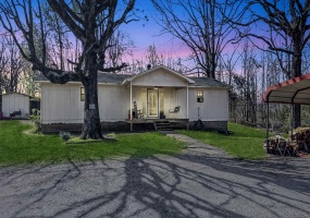 7265 HIGHWAY 69 HWY, Savannah, Tennessee 38372, 3 Bedroom Bedrooms, 8 Room Rooms,2 BathroomBathrooms,Residential,For Sale,HIGHWAY 69,0,10216680