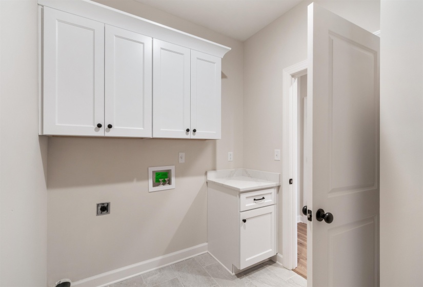 5296 THUNDER BOLT CV, Lakeland, Tennessee 38002, 4 Bedroom Bedrooms, 12 Room Rooms,3.1 BathroomBathrooms,Residential,For Sale,THUNDER BOLT,0,10216716