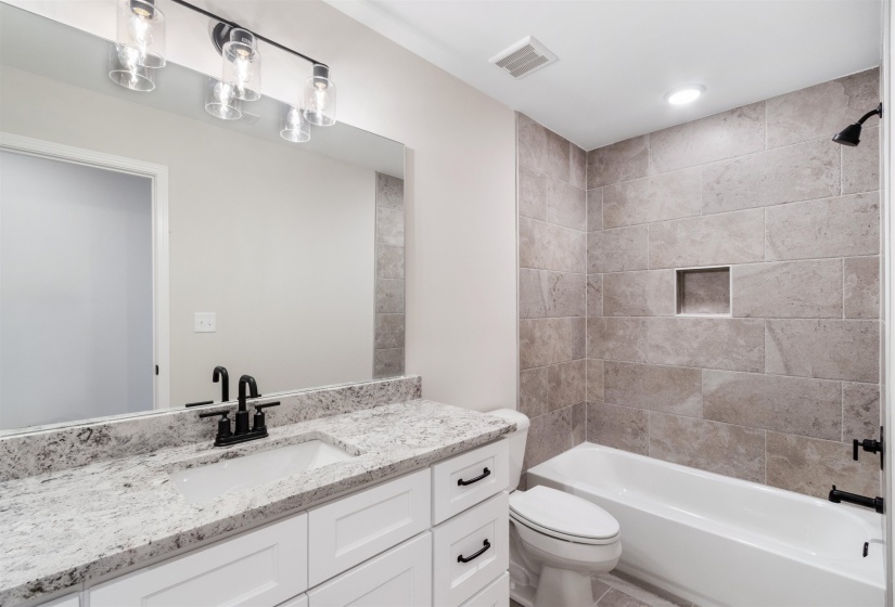 5296 THUNDER BOLT CV, Lakeland, Tennessee 38002, 4 Bedroom Bedrooms, 12 Room Rooms,3.1 BathroomBathrooms,Residential,For Sale,THUNDER BOLT,0,10216716