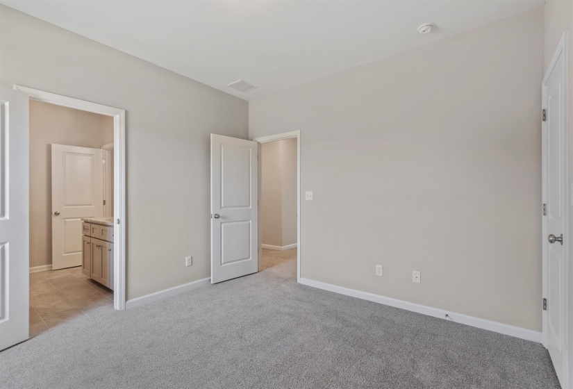 5301 THUNDER BOLT CV, Lakeland, Tennessee 38002, 4 Bedroom Bedrooms, 11 Room Rooms,3 BathroomBathrooms,Residential,For Sale,THUNDER BOLT,0,10216720