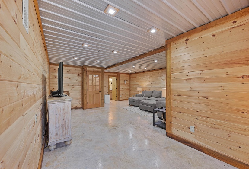 3 SANDY CREEK LN, Counce, Tennessee 38326, 3 Bedroom Bedrooms, 10 Room Rooms,3 BathroomBathrooms,Residential,For Sale,SANDY CREEK,0,10216723
