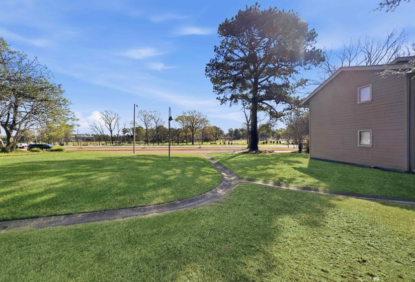 1837 EAGLE BRANCH CV, Germantown, Tennessee 38138, 2 Bedrooms Bedrooms, 6 Rooms Rooms,2.1 BathroomsBathrooms,Residential,For Sale,EAGLE BRANCH,10216734