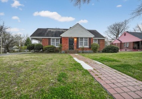 61 FERNWOOD AVE, Memphis, Tennessee 38109, 2 Bedrooms Bedrooms, 8 Rooms Rooms,2 BathroomsBathrooms,Residential,For Sale,FERNWOOD,10216740 61 FERNWOOD AVE, Memphis, Tennessee 38109, 2 Bedrooms Bedrooms, 8 Rooms Rooms,2 BathroomsBathrooms,Residential,For Sale,FERNWOOD,10216740
