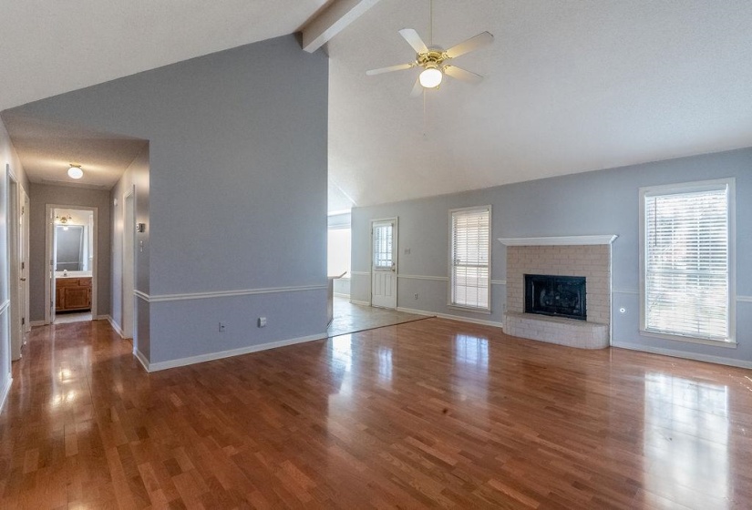 6895 TIFFANY OAKS CV, Bartlett, Tennessee 38135, 3 Bedrooms Bedrooms, 6 Rooms Rooms,2 BathroomsBathrooms,Residential,For Sale,TIFFANY OAKS,10216770
