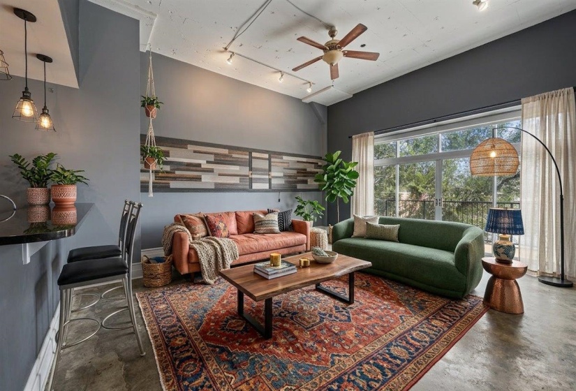 648 RIVERSIDE DR, Memphis, Tennessee 38103, 2 Bedrooms Bedrooms, 4 Rooms Rooms,2 BathroomsBathrooms,Residential,For Sale,RIVERSIDE,10216808
