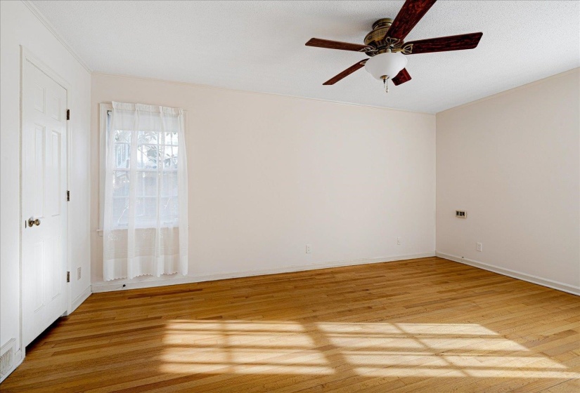 130 GREENBRIAR DR, Memphis, Tennessee 38117, 4 Bedroom Bedrooms, 8 Room Rooms,2.1 BathroomBathrooms,Residential,For Sale,GREENBRIAR,0,10216817