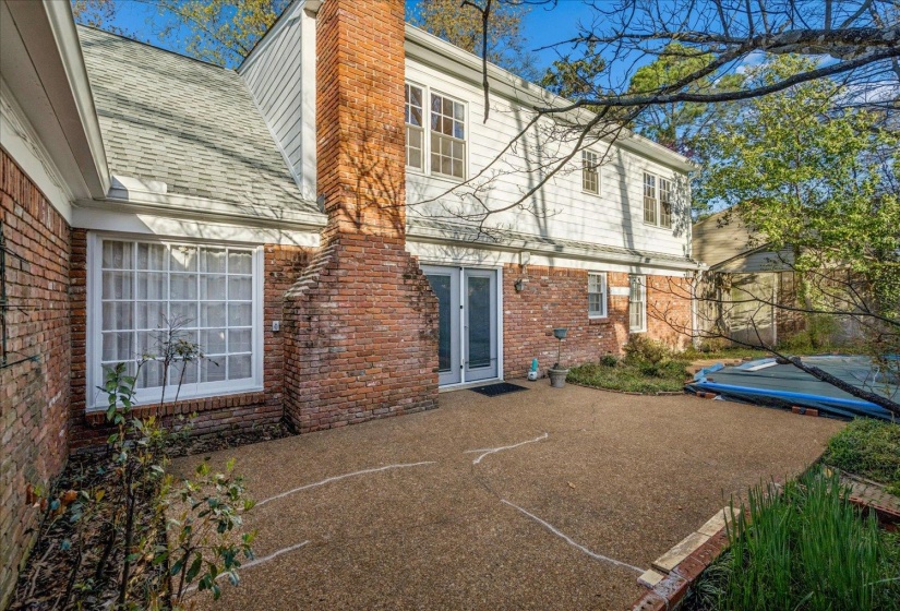 130 GREENBRIAR DR, Memphis, Tennessee 38117, 4 Bedroom Bedrooms, 8 Room Rooms,2.1 BathroomBathrooms,Residential,For Sale,GREENBRIAR,0,10216817